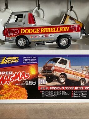 Johnny Lightning Super Magmas 1:24 Dodge Rebellion John Ludwick Diecast Dragster